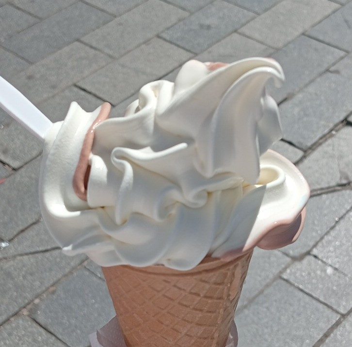 Soft-serve ice cream on Gospodska Street, Banja Luka — street food and sweet treats in the city centre