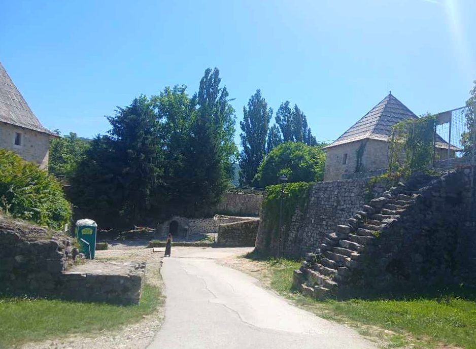 Kastel Fortress courtyard
